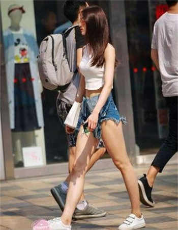 乖把葡萄一颗不准掉下来