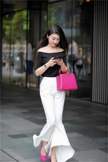 chinese初恋女王踩踏