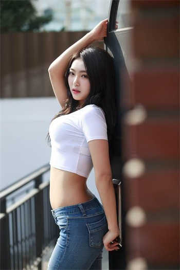 人形玩具少女枪械师魅魔