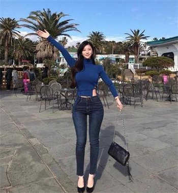 黑呦呦反义词