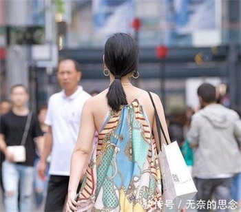 寂寞无助的主妇与快递员