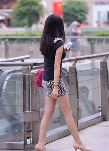 女尊训诫侍奴男宠