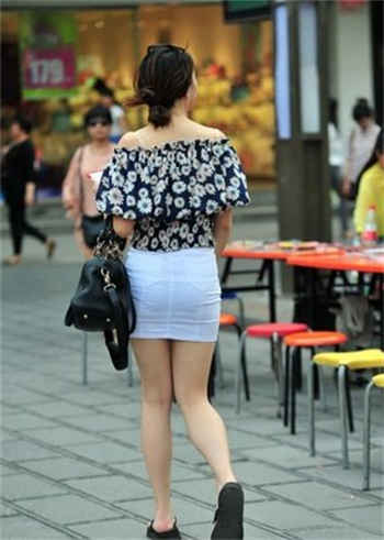 和外卖小哥打扑克如如影视