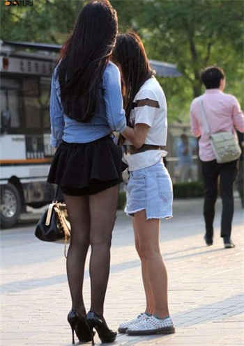 贵阳一中教室门