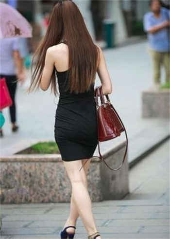 女主嫁给兄弟三个人