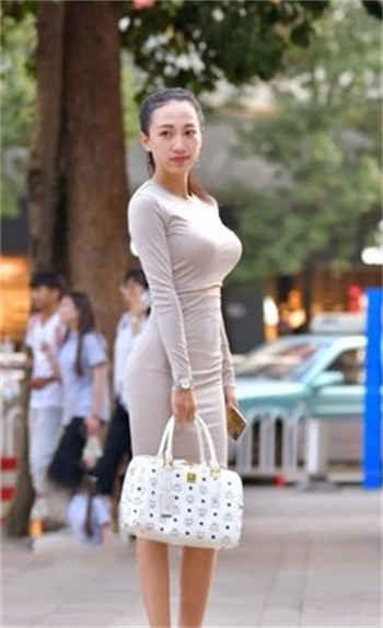 炮灰女配来了世子爷