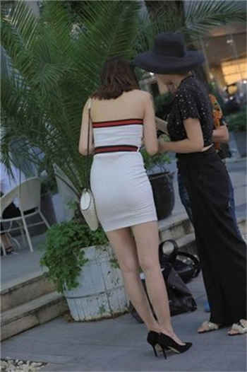tk美女挠脚心美拍视频