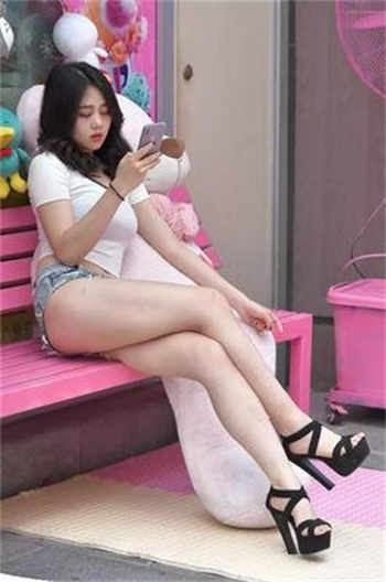 穿成首辅的炮灰原配陆娇