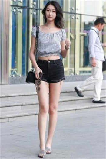 亲嘴视频大全床解内衣