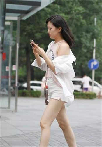 伊人22亚洲综合