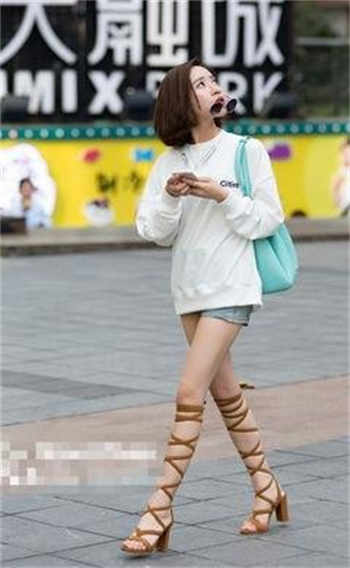 吃美女老师的屎